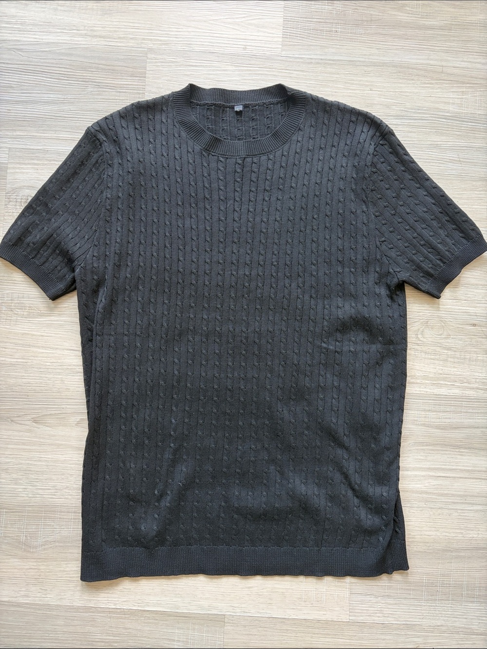 Men's Short-Sleeve Cable Knit Sweater - Dark Gray